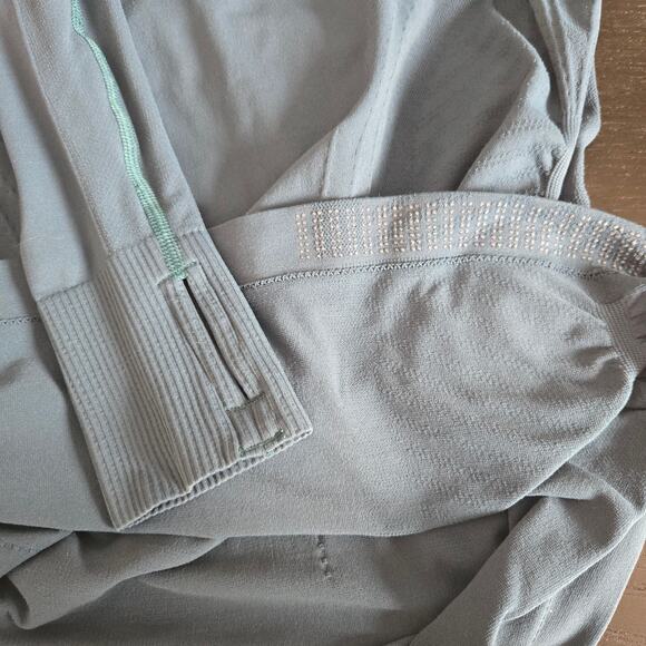 Athleta Speedlight Seamless Top Teal Small - Picture 9 of 12